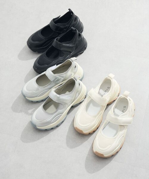 Green Parks(グリーンパークス)の「RUPIS. 厚底ベルトスニーカー(スニーカー・レディース・ブラック/アイボリー/シルバー・M/L/S/XL)」の4枚目の写真