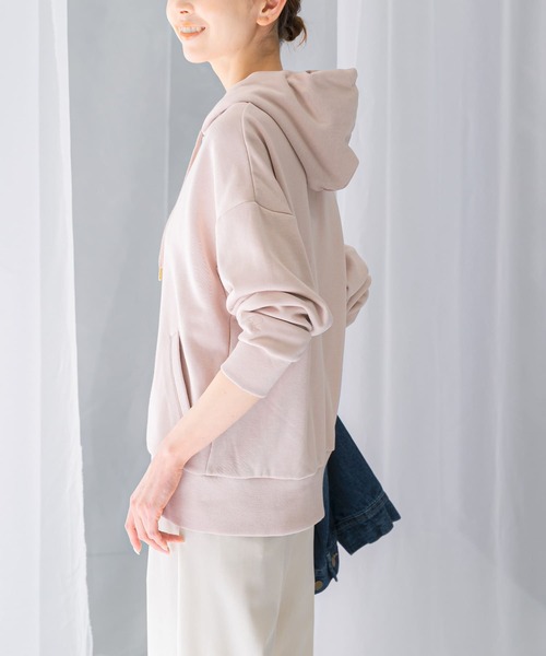 URBAN RESEARCH ROSSO WOMEN（アーバンリサーチ　ロッソ）の「『WEB限定』オーバーZIPパーカー（パーカー・レディース・ベージュ系その他/ピンクベージュ/グレー/チャコールグレー・FREE）」の14枚目の写真