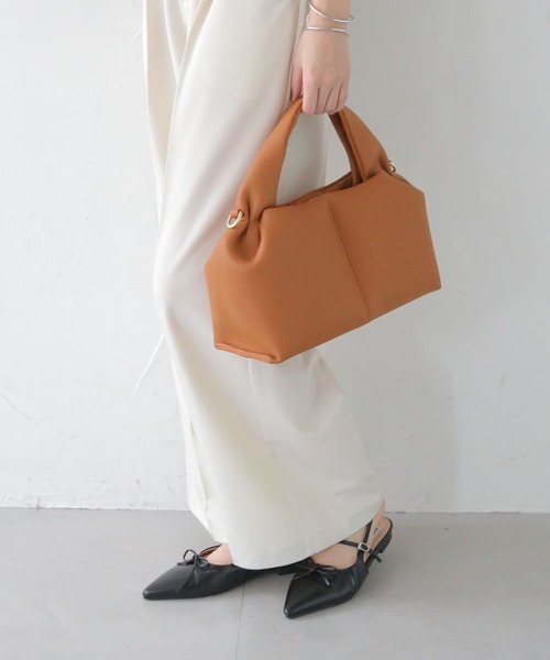 CLEIO（クレイオ）の「【CLEIO】マシュマロタックバッグ MARSHMALLOW TUCK BAG/737-13661（ショルダーバッグ・レディース・ブラック/グレイッシュベージュ/ライトブラウン・FREE）」の14枚目の写真