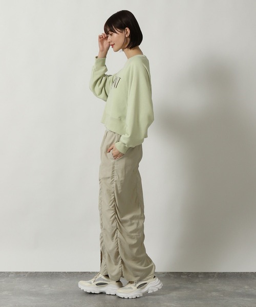 LAKOLE（ラコレ）の「刺繍ロゴ裏毛プルオーバー / 293748（スウェット・レディース・ライトグリーン/オートミール/ネイビー・FREE）」の20枚目の写真