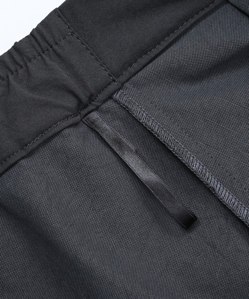 NEW BALANCE(ニューバランス)の「MET24 Skirt(スカート・レディース・ブラック/カーキブラウン・SMALL/LARGE/MEDIUM)」の11枚目の写真