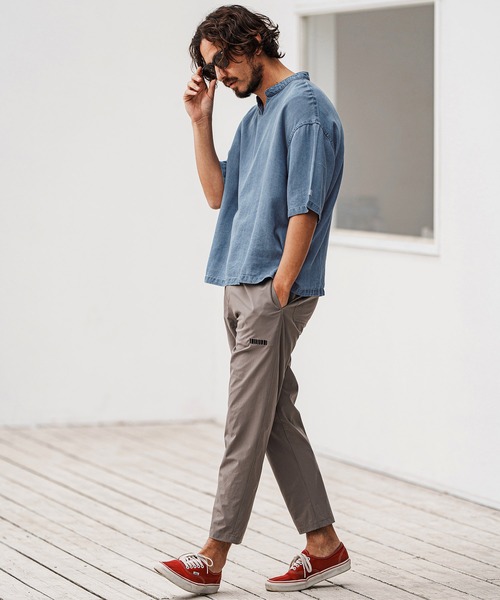 felkod(フィルコッド)の「mhs2315- Chambray V Neck Half Sleeve Shirts 5分袖シャツ(シャツ/ブラウス・メンズ・インディゴブルー/ライトブルー・L/M/S)」の4枚目の写真