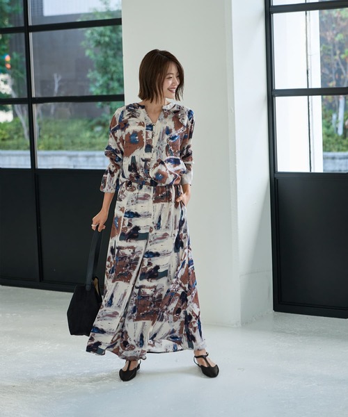 STYLE DELI（スタイルデリ）の「アート柄フレアワイドパンツ（その他パンツ・レディース・ブルー/カーキ・MEDIUM/SMALL）」の11枚目の写真