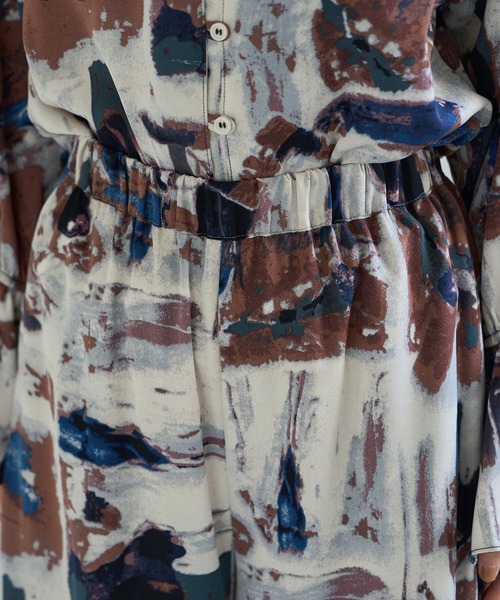 STYLE DELI（スタイルデリ）の「アート柄フレアワイドパンツ（その他パンツ・レディース・ブルー/カーキ・MEDIUM/SMALL）」の9枚目の写真