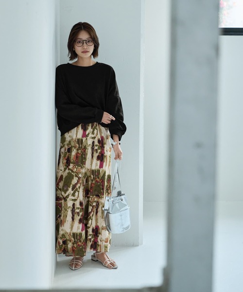 STYLE DELI（スタイルデリ）の「アート柄フレアワイドパンツ（その他パンツ・レディース・ブルー/カーキ・MEDIUM/SMALL）」の10枚目の写真