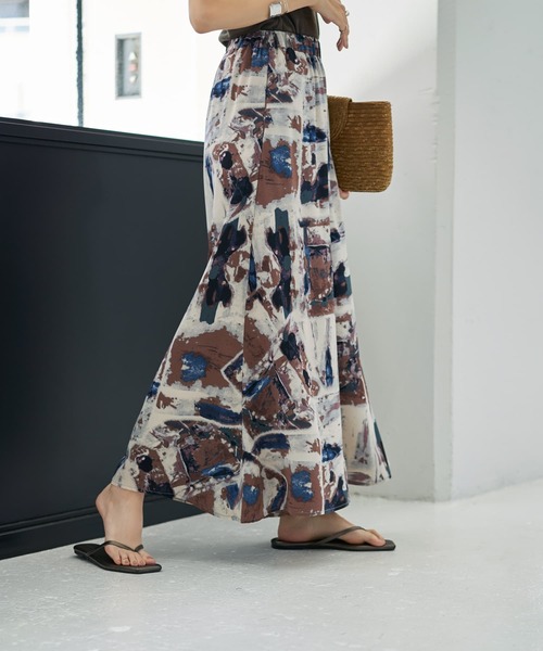 STYLE DELI（スタイルデリ）の「アート柄フレアワイドパンツ（その他パンツ・レディース・ブルー/カーキ・MEDIUM/SMALL）」の13枚目の写真