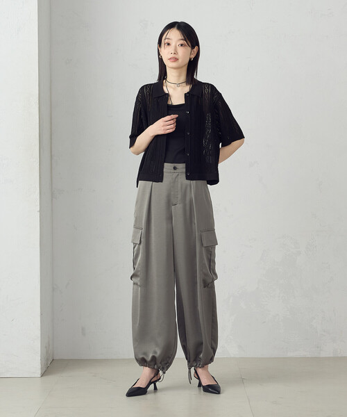 COMME CA ISM（コムサイズム）の「カップ付きダブルストラップ　キャミソール（キャミソール・レディース・オフホワイト/ブラック・MEDIUM/LARGE）」の6枚目の写真