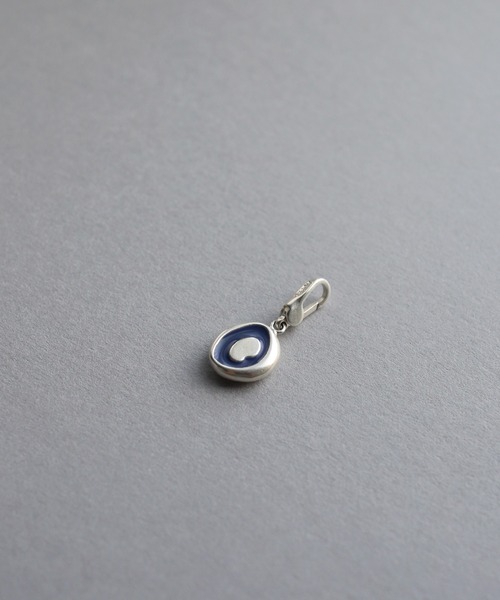 TEN.(テン)の「SILVER925 ヘイローチャーム(チャーム・レディース・ダークブラウン/ホワイト/ネイビー/ピンク・FREE)」の3枚目の写真