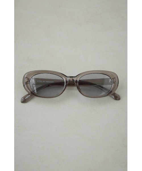 AZUL by moussy（アズールバイマウジー）の「スリムオーバルアイウェア（サングラス・レディース・ブラック/クリア・FREE）」の9枚目の写真