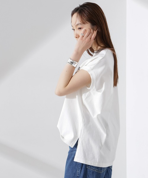 upperhights(アッパーハイツ)の「upper hights/BIG NO SLEEVE TEE(Tシャツ/カットソー・レディース・オフホワイト/ブラウン/スミクロ・1)」の14枚目の写真