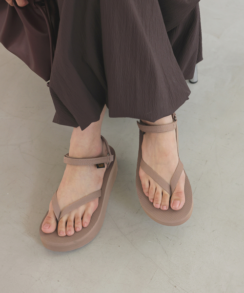 Teva（テバ）の「TEVA/テバ Flatform Sandal Slim 1164630（サンダル・レディース・ブラック/ブラウン・25cm/24cm/23cm）」の22枚目の写真