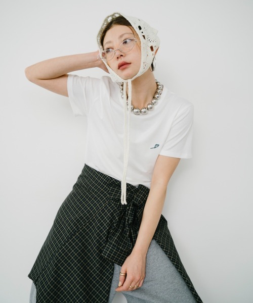 HANNE(アン)の「【Mikako collaboration】ミニハートエンブロイダリーTEE(Tシャツ/カットソー・レディース・グレー系1/ホワイト系1/ホワイト系2/グレー系2・SMALL/MEDIUM)」の21枚目の写真