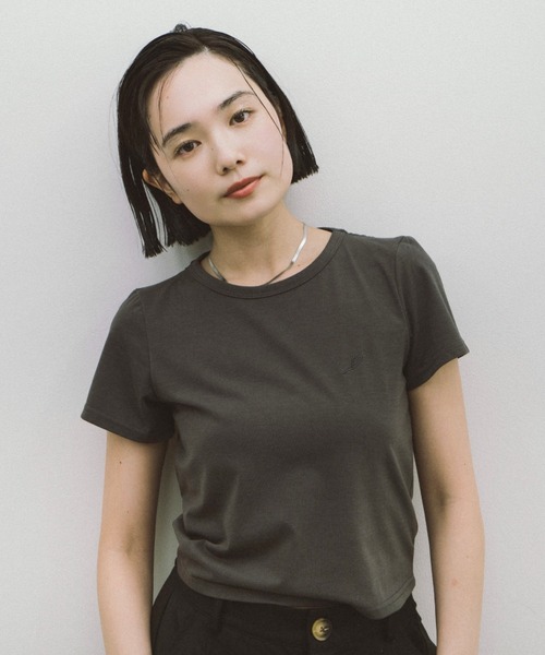 tシャツ INNOCENCEエンブロイダリーTee レディース feepur tシャツ エンブロイダリーロゴカラーTee レディース