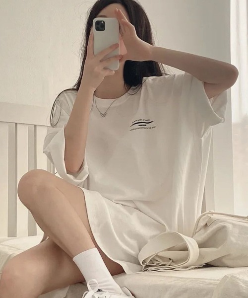 LETee（レティー）の「オーバーサイズ　バックプリントティーシャツ（Tシャツ/カットソー・レディース・ダークブルー/ネイビー/ホワイト/ブラック・FREE）」の6枚目の写真