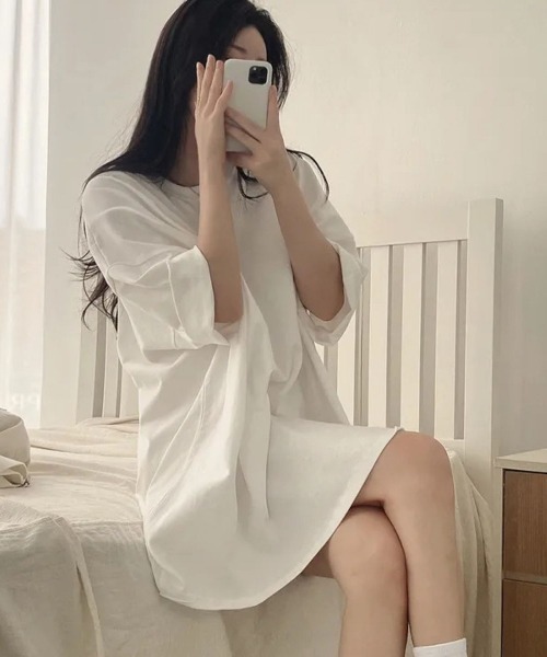 LETee（レティー）の「オーバーサイズ　バックプリントティーシャツ（Tシャツ/カットソー・レディース・ダークブルー/ネイビー/ホワイト/ブラック・FREE）」の7枚目の写真