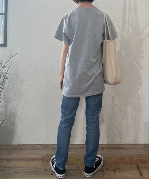 spiritoso(スピリトーゾ)の「【spiritoso】カレッジアソートTシャツ(CP)(Tシャツ/カットソー・レディース・ブラック系1/ブラック系3/グレー系1/ブラック系2/ホワイト系3/グレー系2/グレー系3/ホワイト系1/ホワイト系2・L/M)」の14枚目の写真
