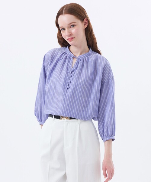 MACKINTOSH PHILOSOPHY（ﾏｯｷﾝﾄｯｼｭ ﾌｨﾛｿﾌｨｰ）の「リネンミックスギャザーブラウス（シャツ/ブラウス・レディース・ベージュ/ライトブルー/ブルー系その他3・38/36/34）」の2枚目の写真