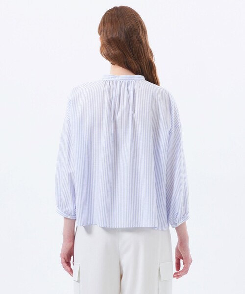 MACKINTOSH PHILOSOPHY（ﾏｯｷﾝﾄｯｼｭ ﾌｨﾛｿﾌｨｰ）の「リネンミックスギャザーブラウス（シャツ/ブラウス・レディース・ベージュ/ライトブルー/ブルー系その他3・38/36/34）」の9枚目の写真
