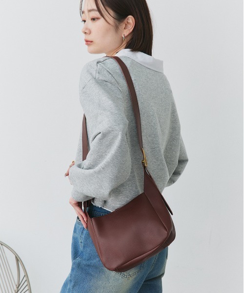ad thie(アドティエ)の「スクエア ミニショルダーバッグ(ショルダーバッグ・レディース・オフホワイト/ブラック/ダークブラウン/ライトブラウン・FREE)」の12枚目の写真