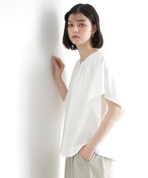 THE SHOP TK (ザ ショップ ティーケー )の「◆袖フレアブラウス【防シワ/接触冷感/洗濯機OK/セットアップ可】(シャツ/ブラウス・レディース・ベージュ/ブラック/ブルー/オフホワイト・13/12)」の9枚目の写真
