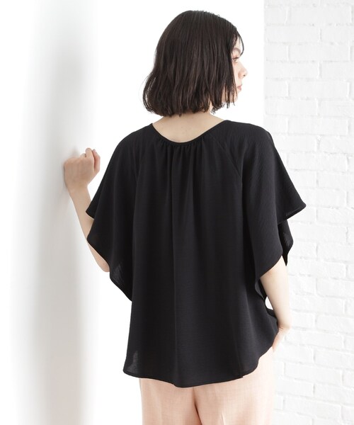 THE SHOP TK (ザ ショップ ティーケー )の「◆袖フレアブラウス【防シワ/接触冷感/洗濯機OK/セットアップ可】(シャツ/ブラウス・レディース・ベージュ/ブラック/ブルー/オフホワイト・13/12)」の14枚目の写真