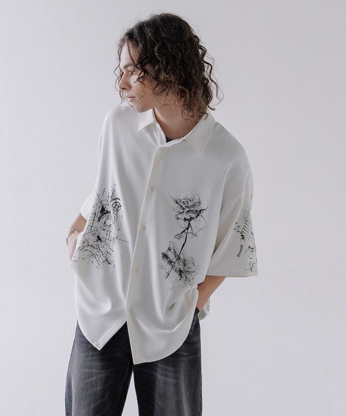 HARE（ハレ）の「ドローイングモチーフシャツ(HARE)（シャツ/ブラウス・メンズ・ブラック/ホワイト/グリーン/ブルー系その他・SMALL/MEDIUM）」の2枚目の写真