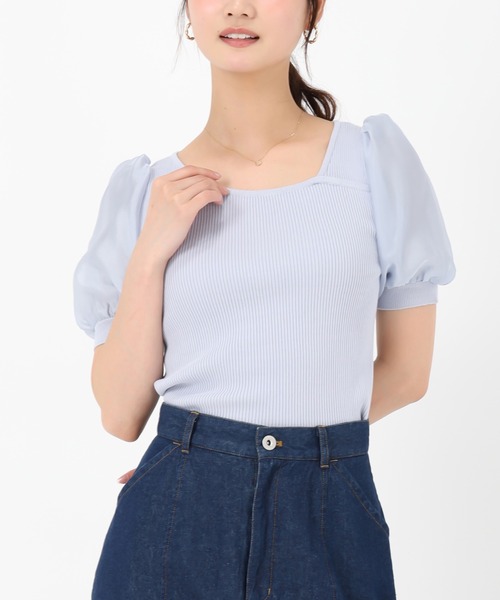 MISCH MASCH(ミッシュマッシュ)の「アシメリブシアー袖ニット(ニット/セーター・レディース・ブルー/ブラック/ホワイト/ベージュ・フリ-)」の4枚目の写真