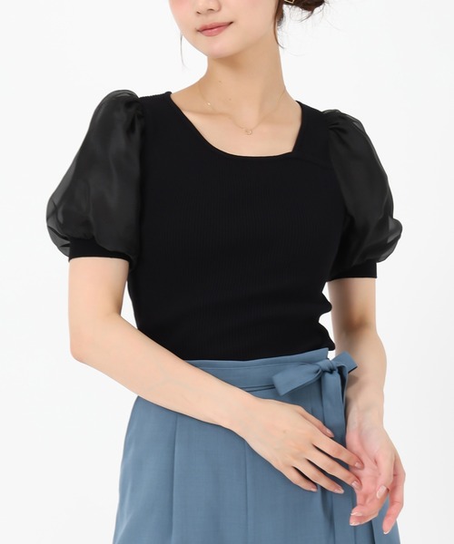 MISCH MASCH(ミッシュマッシュ)の「アシメリブシアー袖ニット(ニット/セーター・レディース・ブルー/ブラック/ホワイト/ベージュ・フリ-)」の2枚目の写真