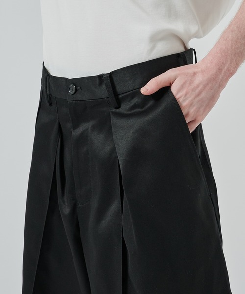 KHOKI】別注 Pleat-design shorts（その他パンツ）｜KHOKI（コッキ）の