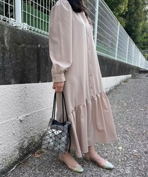 シャツワンピース｜静かに揺れて、装いに余白をつくる一枚