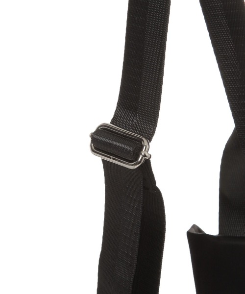 GLOBAL WORK（グローバルワーク）の「撥水軽量巾着リュック/420410（バックパック/リュック・レディース・グレー/アイボリー/ブラック・ONE SIZE）」の22枚目の写真