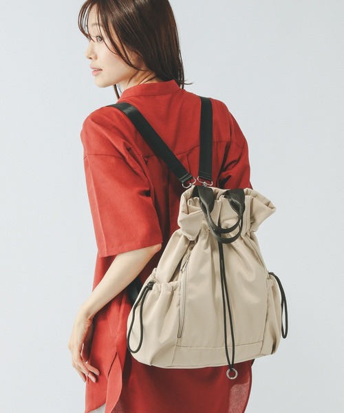 GLOBAL WORK（グローバルワーク）の「撥水軽量巾着リュック/420410（バックパック/リュック・レディース・グレー/アイボリー/ブラック・ONE SIZE）」の8枚目の写真