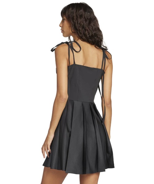adidas（アディダス）の「adidas RIBBON PLEATED MINI DRESS