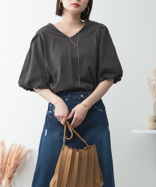 RCD(アールシーディー)の「コットンパフスリーブTシャツ(Tシャツ/カットソー・レディース・ブラック/グレイッシュベージュ/チャコールグレー/オフホワイト/ミント・LL~3L/M-L/4L~5L)」の9枚目の写真