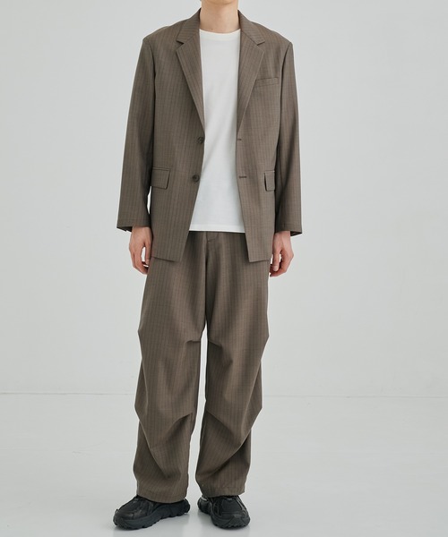 UNITED TOKYO（ユナイテッドトウキョウ）の「SUMMER WOOL シングルジャケット（テーラードジャケット・メンズ・グレイッシュベージュ/ブラック・1/2）」の4枚目の写真