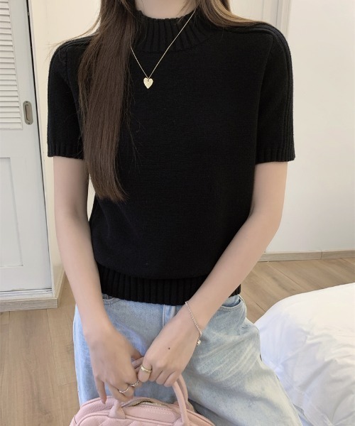 Aelina(エリナ)の「ハイネック半袖ニットトップス(ニット/セーター・レディース・ブラック/オフホワイト/グレー/ブルー/ピンク/レッド・F)」の7枚目の写真