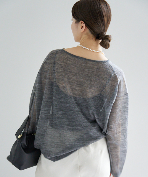 IENA（イエナ）の「アルパカMIXシアー プルオーバー（ニット/セーター・レディース・ブラック/カーキ/ライトグレー/ブラック系その他・FREE）」の17枚目の写真