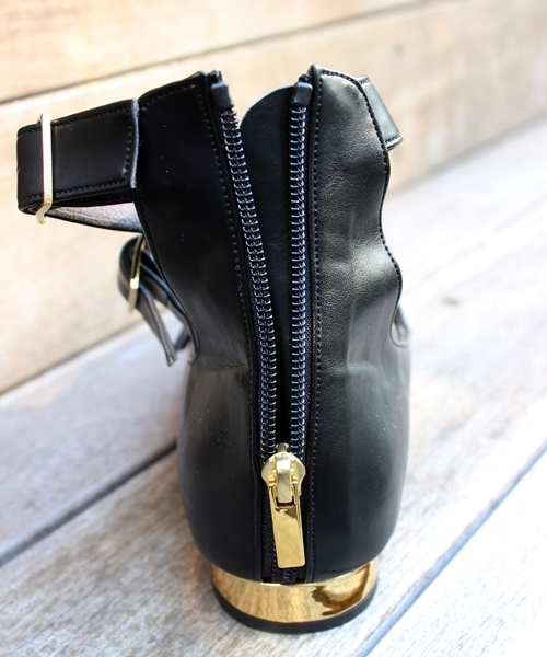 LE TALON（ルタロン）の「Le Talon×NATSU.コラボ ポインテッド3ベルトフラット◆（その他シューズ・レディース・ブラック/レッド系その他・37/37.5/36.5/35.5/36/38）」の7枚目の写真