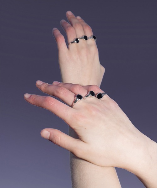 Black Spinel Square Ring（リング）｜Fauvirame（フォーヴィ