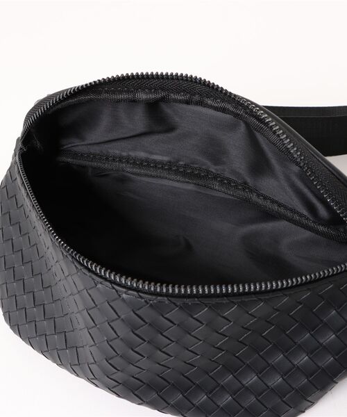 Fun & Daily（ファンアンドデイリー）の「F&D : PUメッシュクロスボディバッグ（ボディバッグ/ウエストポーチ・メンズ・ブラック・FREE）」の4枚目の写真