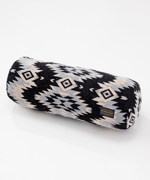 PENDLETON(ペンドルトン)の「PENDLETON/ペンドルトン ボルスタークッション(クッション/クッションカバー・レディース・ベージュ/ブラウン/ブラック・FREE)」の4枚目の写真