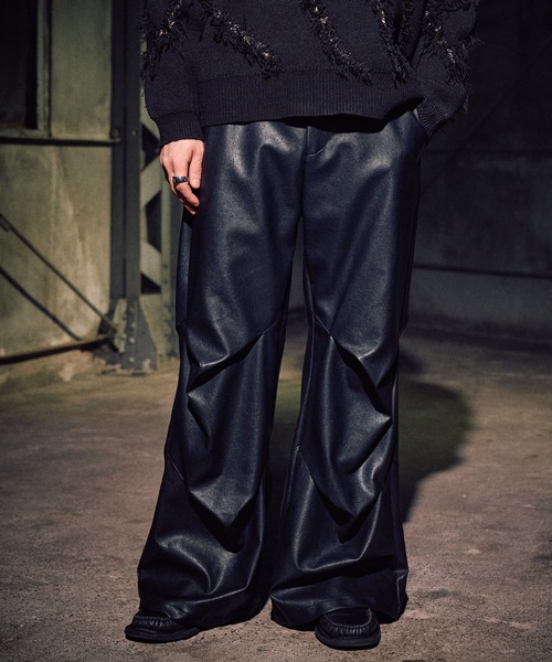 CASPER JOHN（キャスパージョン）の「Tuck PU slacks/タックPU