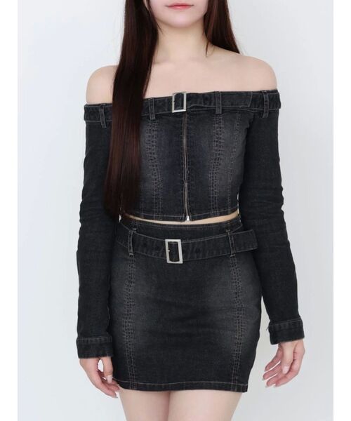 EATME(イートミー)の「ベルトオフショルデニムTOP(その他トップス・レディース・ブラウン/ブルー/ブラック・FREE)」の1枚目の写真