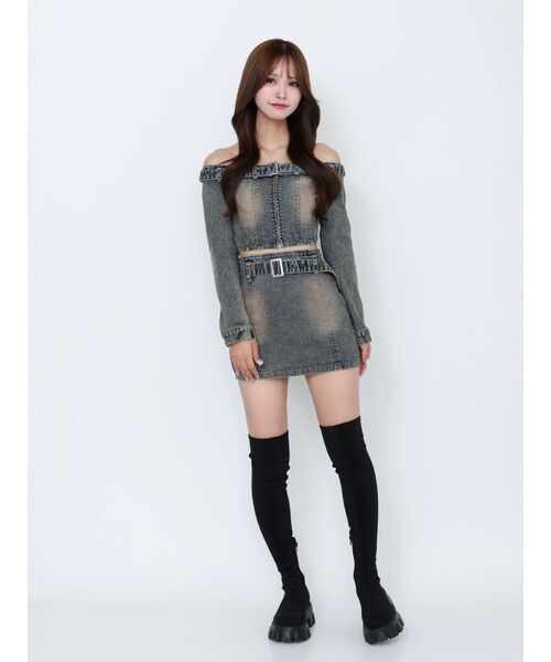 EATME(イートミー)の「ベルトオフショルデニムTOP(その他トップス・レディース・ブラウン/ブルー/ブラック・FREE)」の9枚目の写真