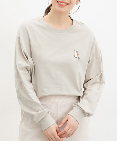 Honeys(ハニーズ)の「モチーフ刺繍Tシャツ(Tシャツ/カットソー・レディース・スミクロ/ミント/ブラウン/ベージュ/オフホワイト・L/S/M/SS)」の4枚目の写真