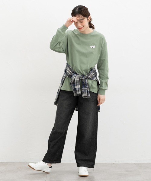 Honeys(ハニーズ)の「モチーフ刺繍Tシャツ(Tシャツ/カットソー・レディース・スミクロ/ミント/ブラウン/ベージュ/オフホワイト・L/S/M/SS)」の17枚目の写真