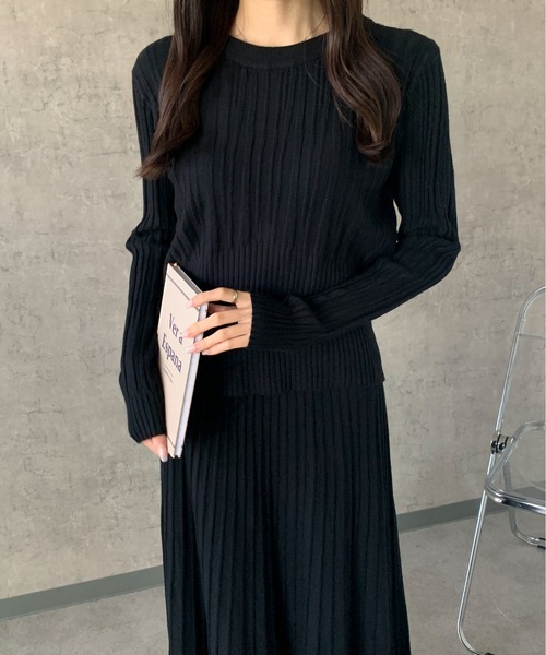 Maison Calme（メゾンカルム）の「リブニットトップス＆プリーツスカート セットアップ　リラックス（セットアップ・レディース・グレー/ブラック/アイボリー・F）」の20枚目の写真