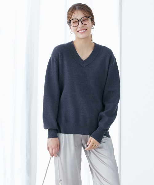 slattgir(スラットジール)の「高身長 スウェットライクニットVネックプルオーバー(トールサイズ)(ニット/セーター・レディース・オートミール/ライトブルー/ブラック/ネイビー・TM/TL/TLL/T3L/T4L/T5L)」の12枚目の写真