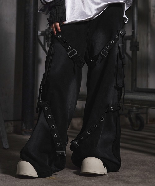 ヴィンテージライクスプレー加工ベルトデザインギミックデニムカーゴパンツ ERAR】ヴィンテージライクスプレー加工ベルトデザインギミックデニム