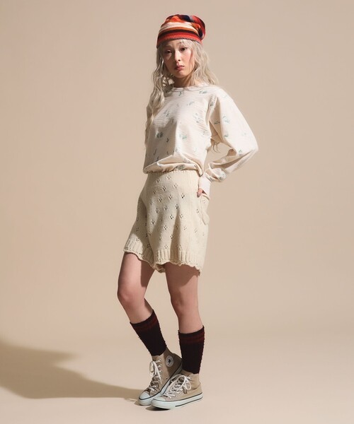 BEAMS COUTURE(ビームスクチュール)の「アイレット ニット ショートパンツ(その他パンツ・レディース・ブラウン系その他3/オフホワイト・ONE SIZE)」の3枚目の写真
